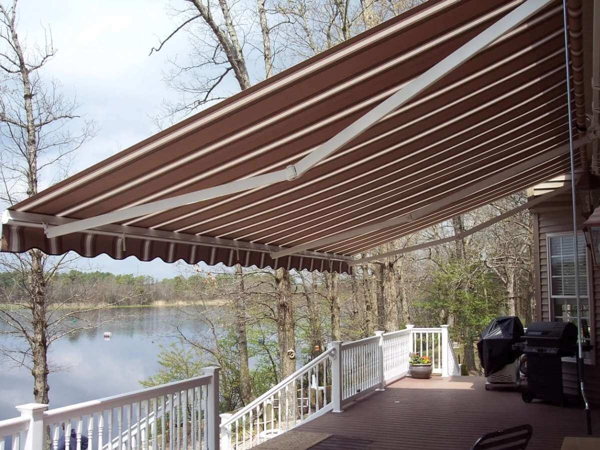 retractable awnings